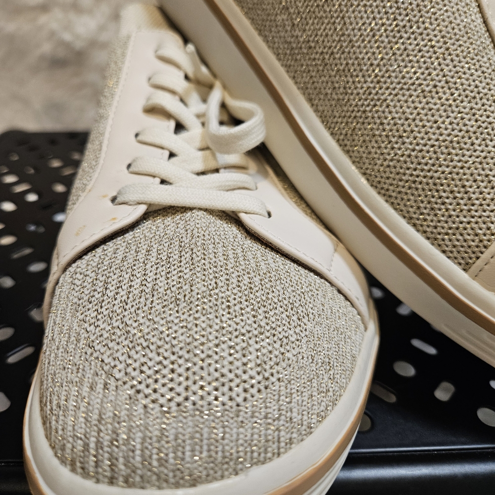 NEW Kelly & Katie Women’s 9M Metallic Gold Knit Sneakers Memory Foam Walking - Picture 12 of 15
